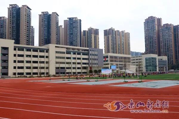 乐山市嘉州学校内景