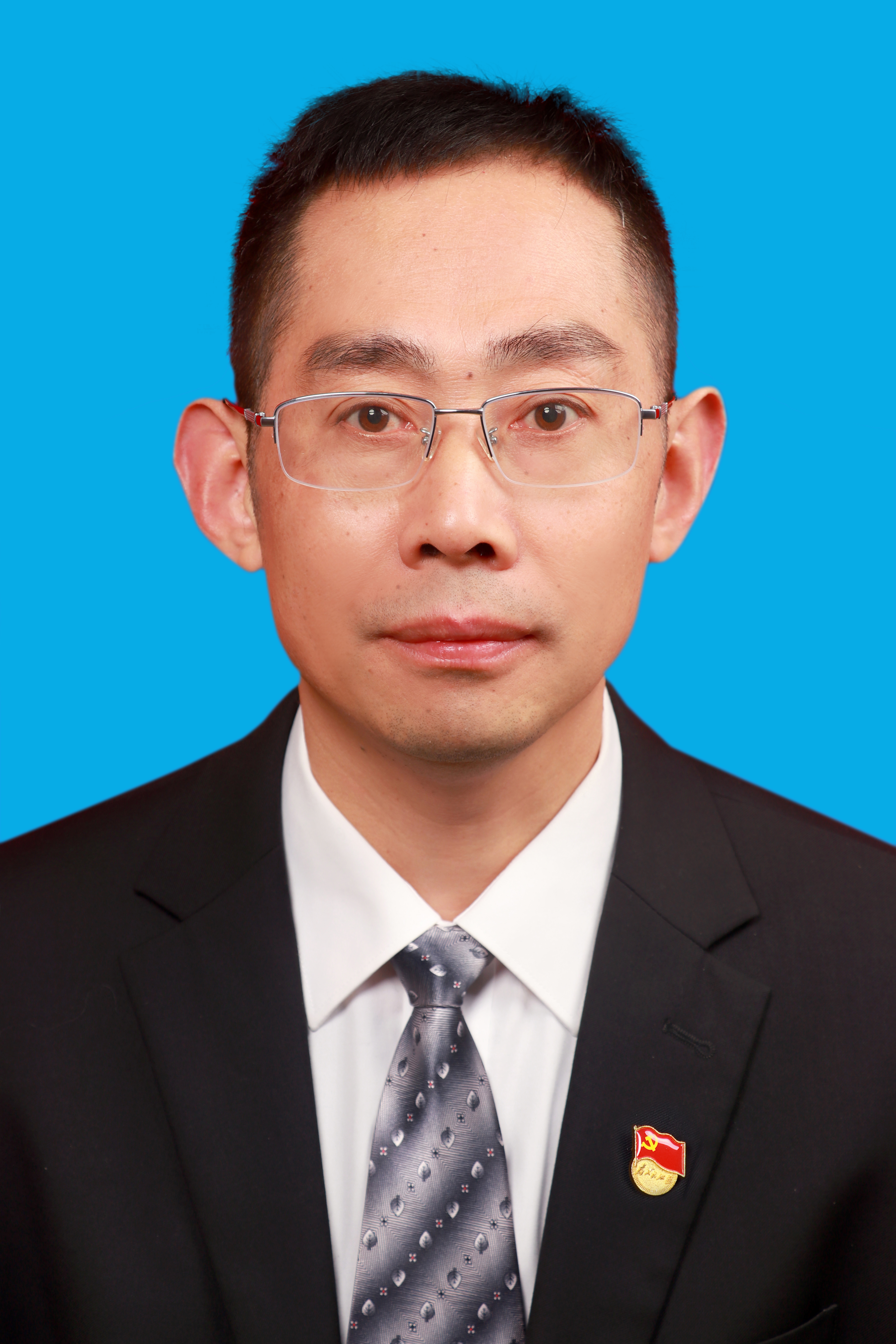 四级调研员、机关纪委书记 李俊峰