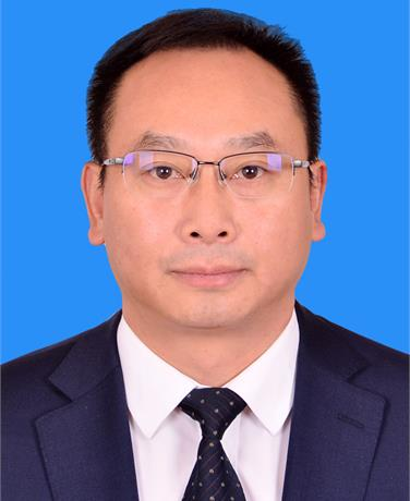 党组成员、副局长 李 静